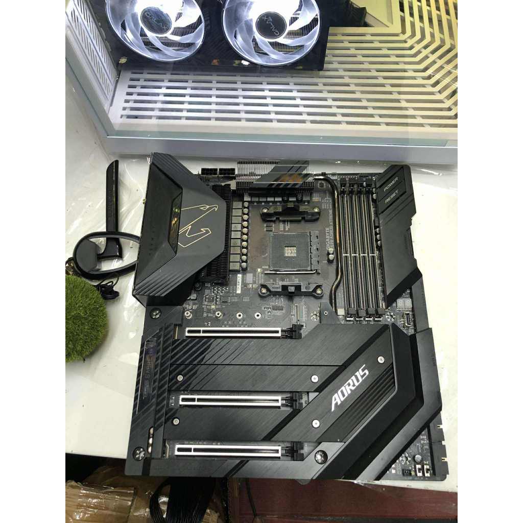 MAINBOARD (เมนบอร์ด AM4 GIGABYTE X570 AORUS XTREME Top am4 ไม่มีกล่อง มีแต่ตัวกับเสา wifi ใช้งานปกติ