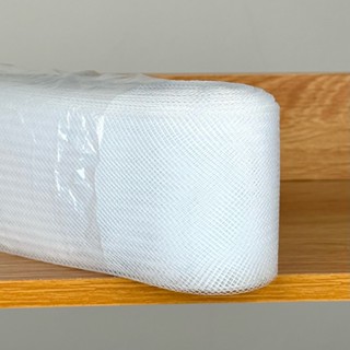 ตาข่ายเด้ง เอ็นผ้าไนล่อน สีขาว สำหรับเย็บขอบกระโปรงสร้างคลื่…