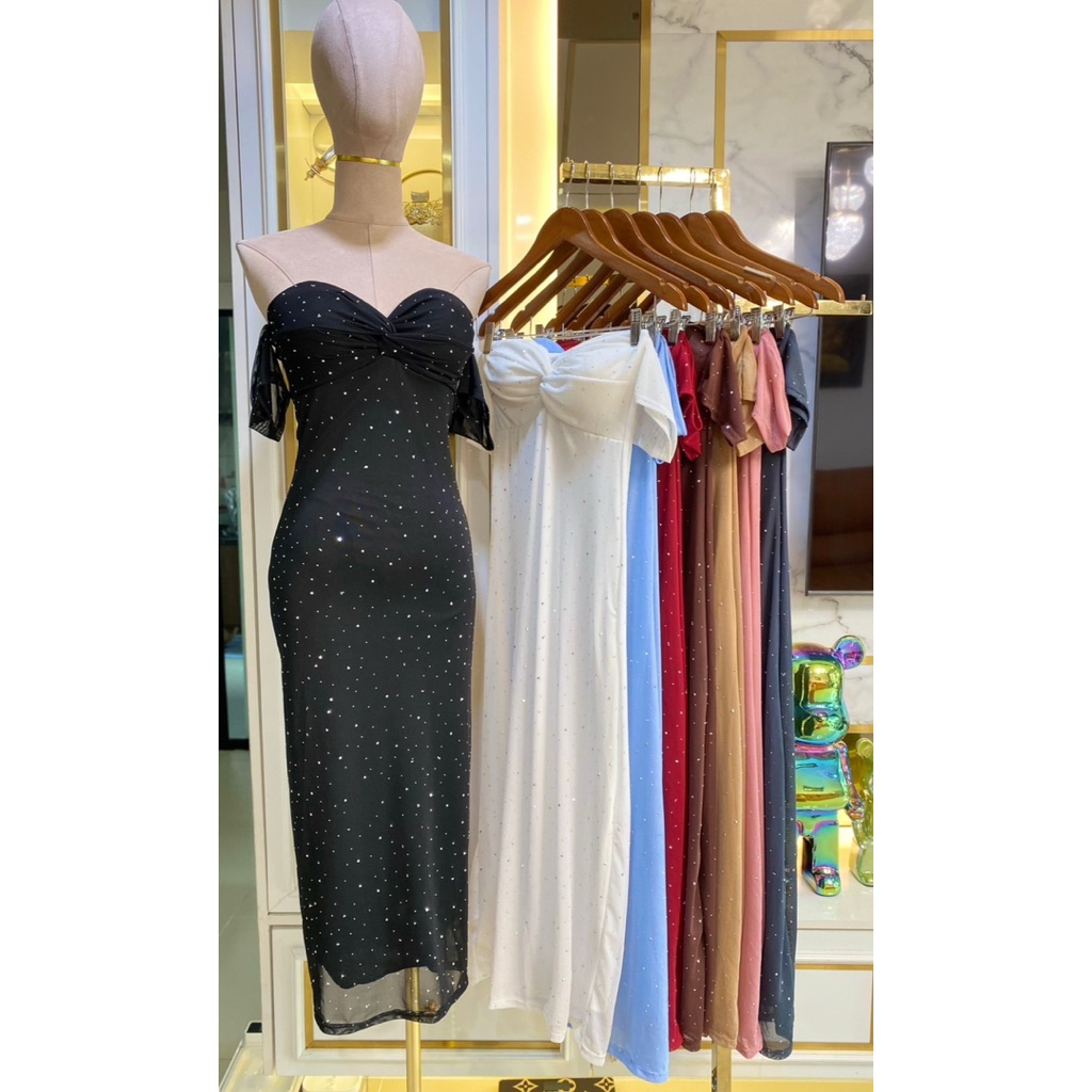 mnv_shop  เดรสยาว ทรงเกาะอก ดีเทลแขนสั้น ผ้าซีทรู มีซับในทั้งตัว ผ่าด้านหลัง   เสริมฟองน้ำ