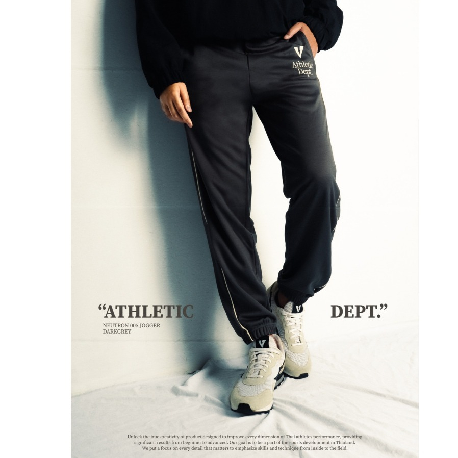 VOLT กางเกงเทรนนิ่ง ขายาว สีเทา NEUTRON 005 JOGGER ATH DEPT DARKGREY TRAINING PANTS กีฬา ออกกำลังกาย