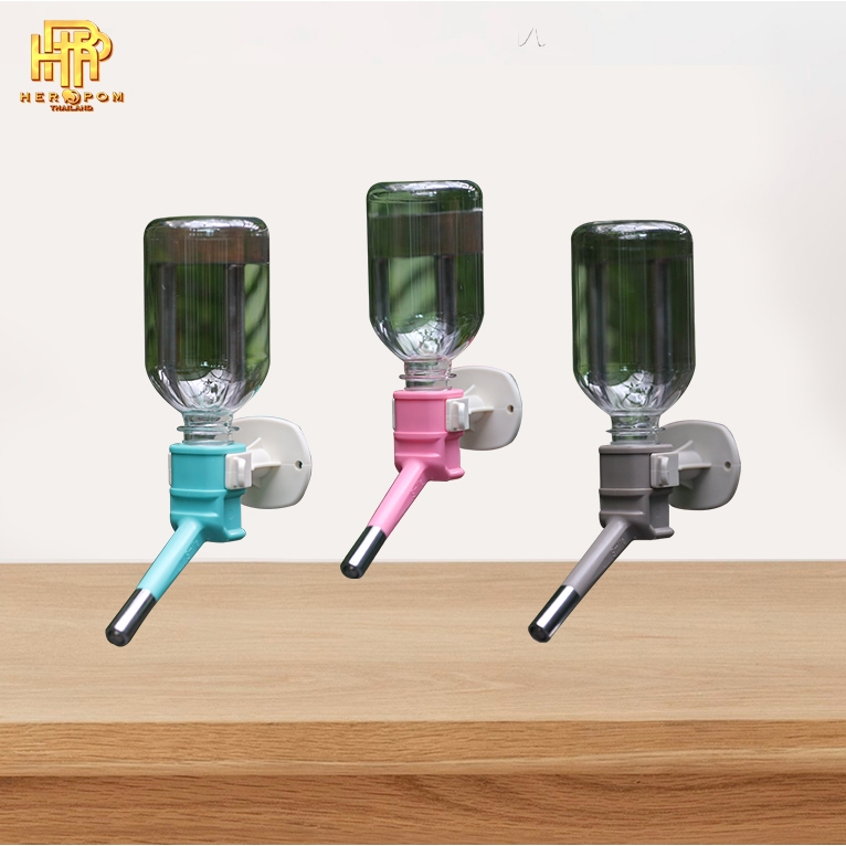 จุกให้น้ำสุนัขพร้อมขวดน้ำ