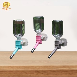 จุกให้น้ำสุนัขพร้อมขวดน้ำ