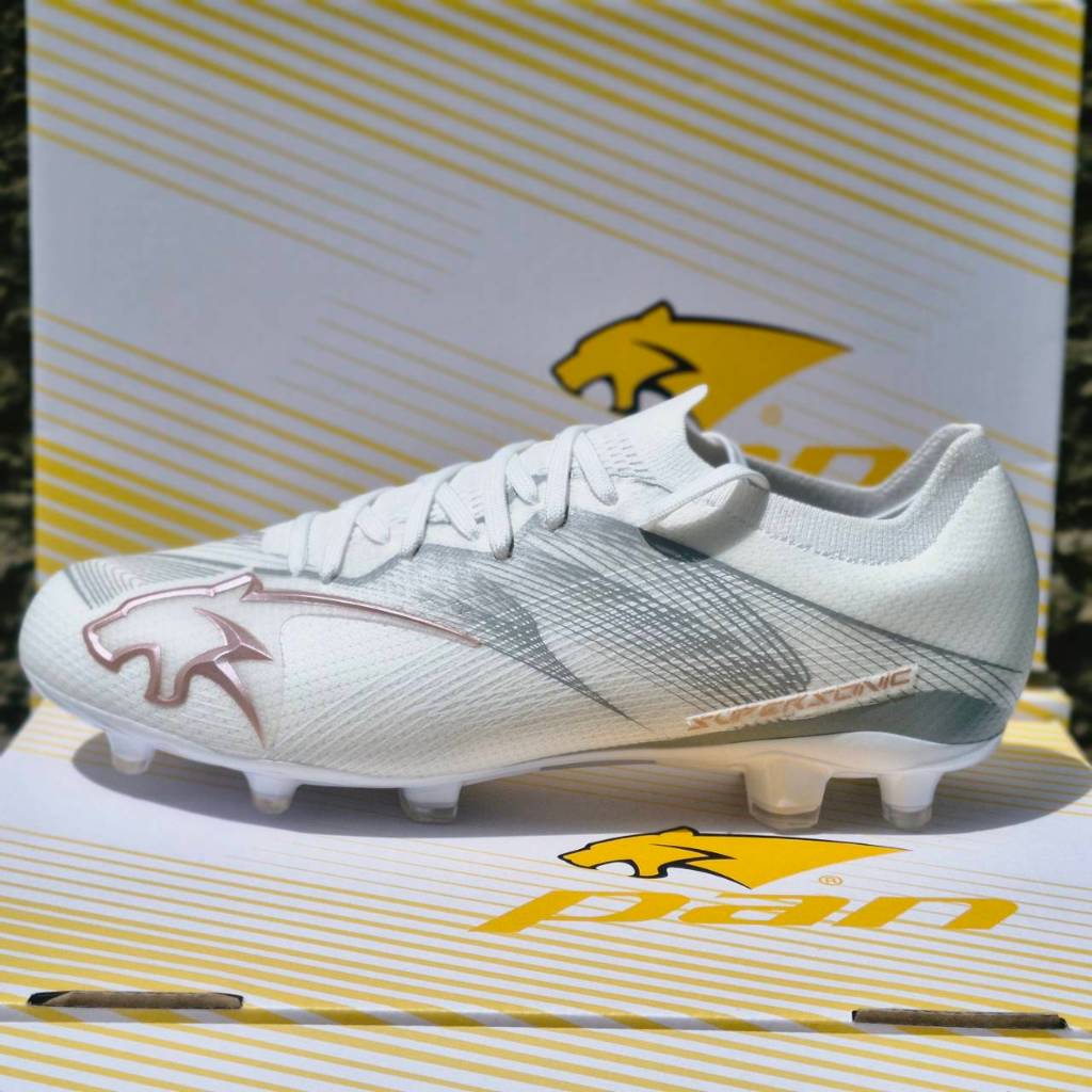 PAN รองเท้าฟุตบอล SUPER SONIC 2025 SELECT สีWHITE/ROSE GOLD ไซส์ 39-45 พร้อมส่ง 2,290.- แท้💯