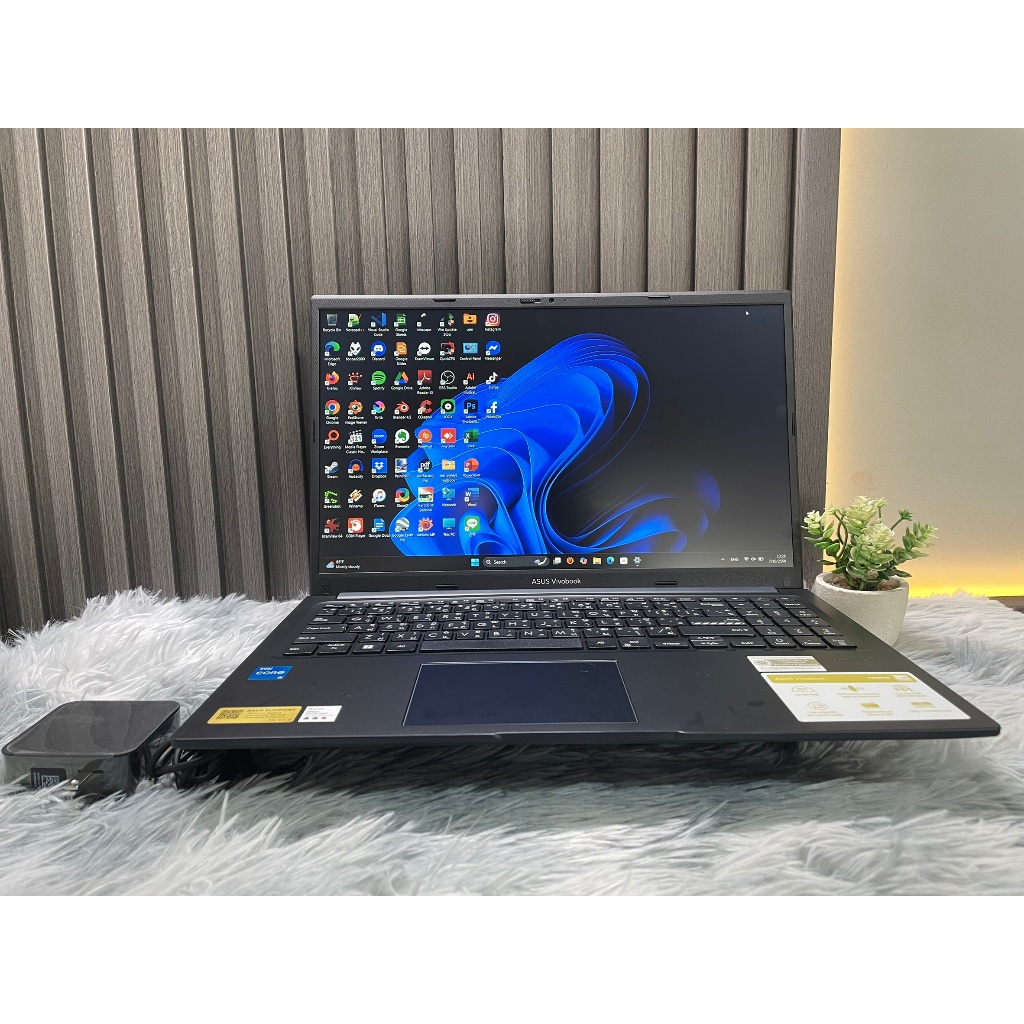 โน๊ตบุ๊ค Asus Vivobook 15 X1502VA-NJ544WA ประกันศูนย์ถึง 23/9/2027 สเปค i5-13420H