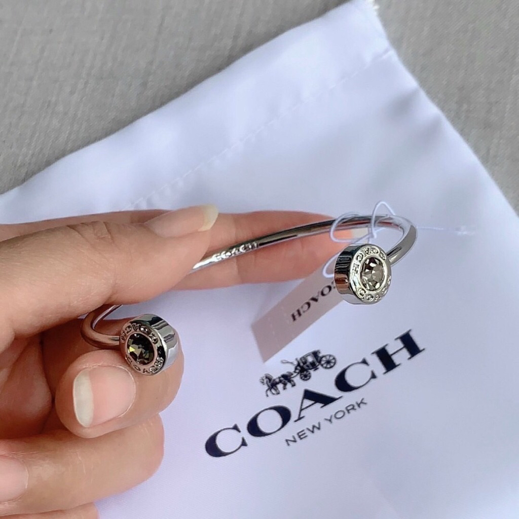 (สด-ผ่อน)กําไลข้อมือ C✩ach  ของเเท้100% กำไลข้อมือ สีเงิน Style No. CT037