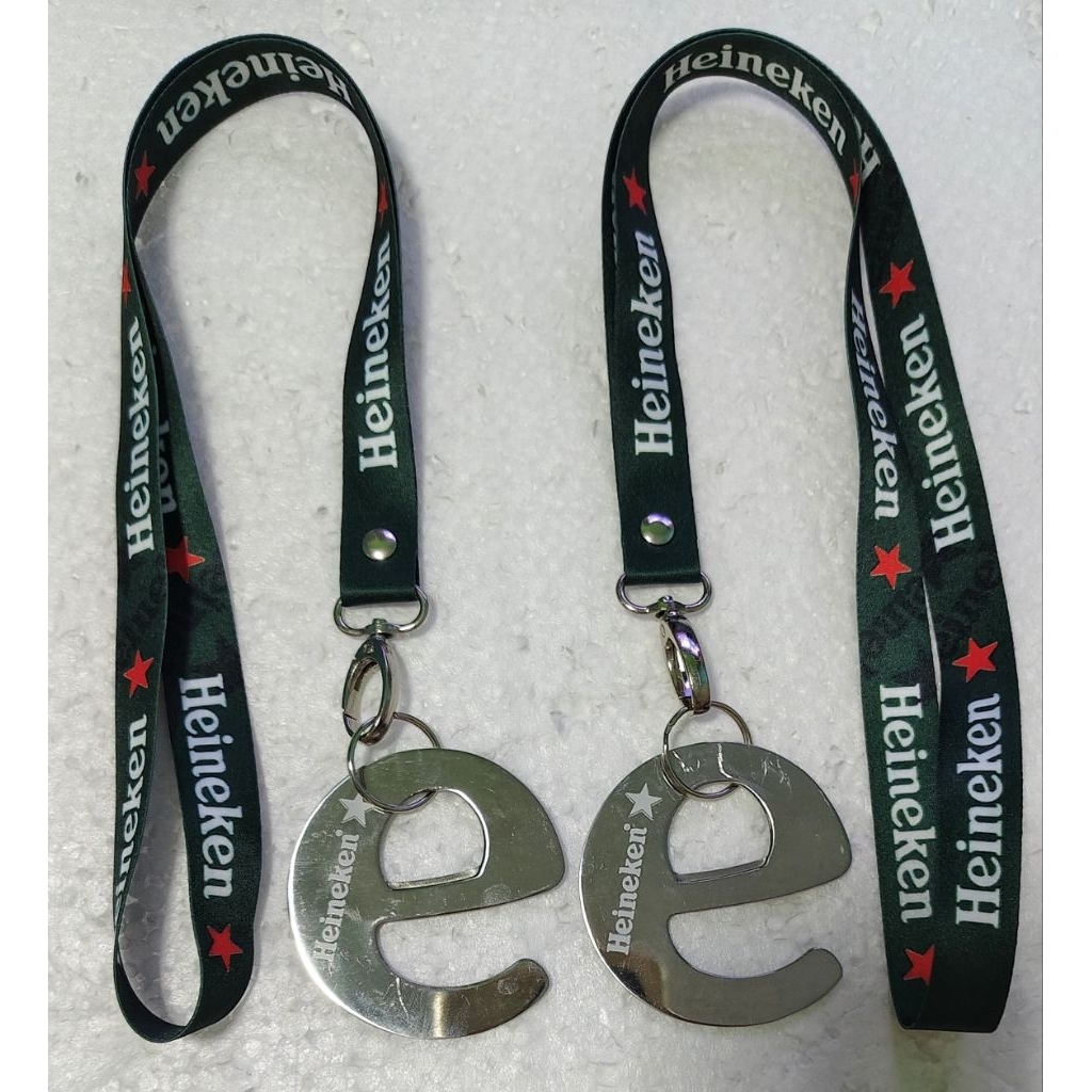 ที่เปิดขวดไฮเนเก้นงานของแท้+สายคล้องคอ สวยงาม น่าใช้ น่าสะสมหรือเป็นของขวัญ