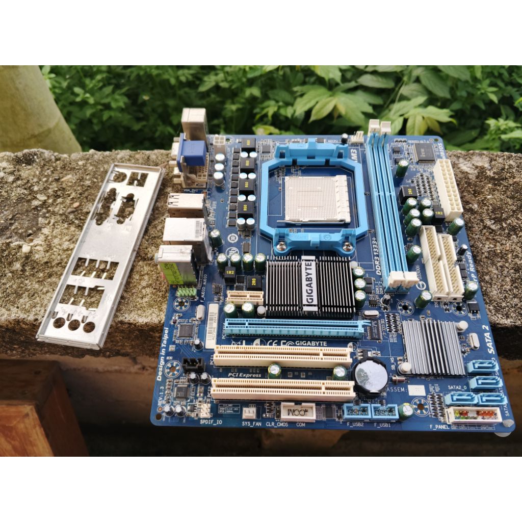 เมนบอร์ด mainboard gigabyte AM3 DDR3 มือสอง