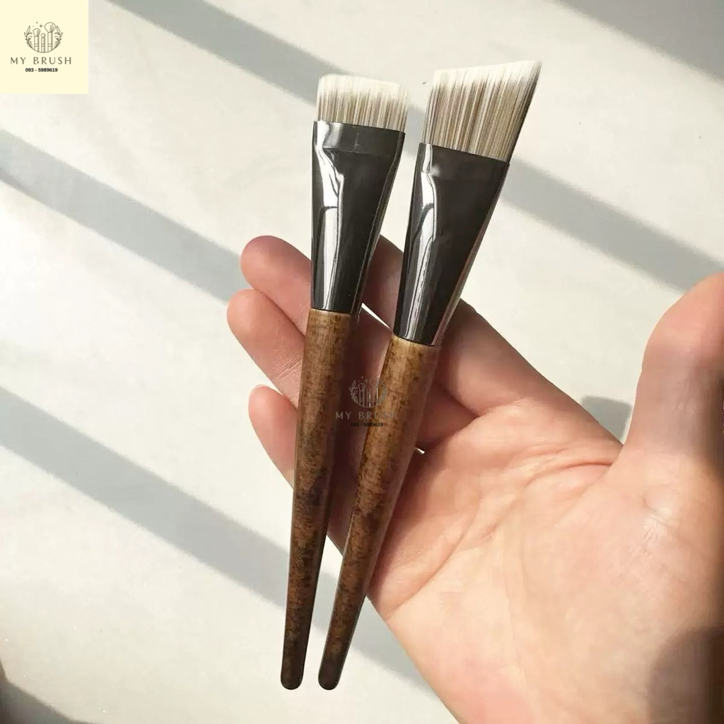ส่งด่วน Makeupbrush แปรงลงรองพื้น หัวแบน ด้ามไม้ หรือจะลง Primer สินค้าพร้อมส่งจากไทย U118 U119 U114