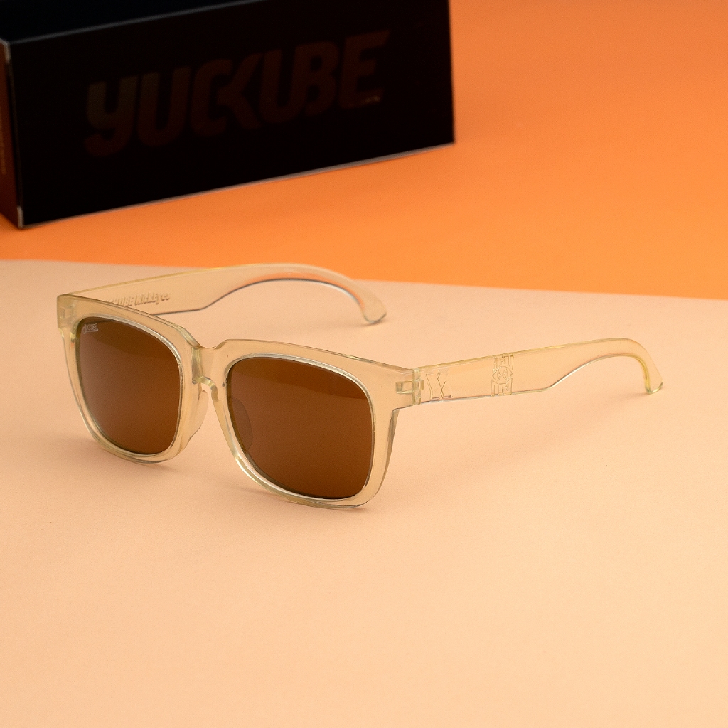 แว่นกันแดด Yuckube รุ่น  Kickeyes (เตะตา) : Champagne / Brown
