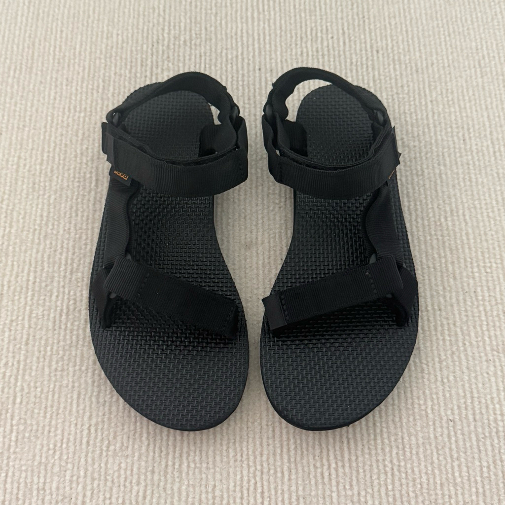 Teva รองเท้ารัดส้นมือสองของแท้ sz.38