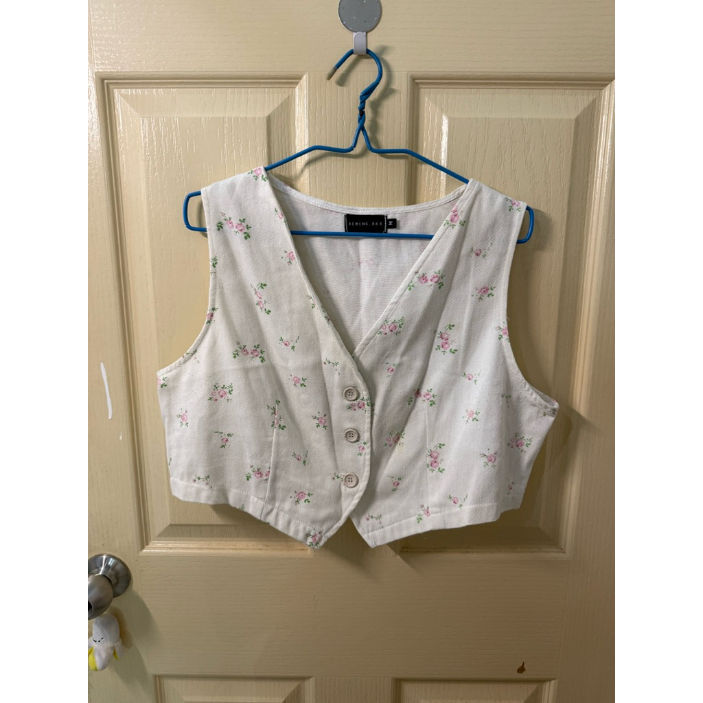 ส่งต่อ เสื้อVeat และกางเกง เข้าชุด Beming.bkk