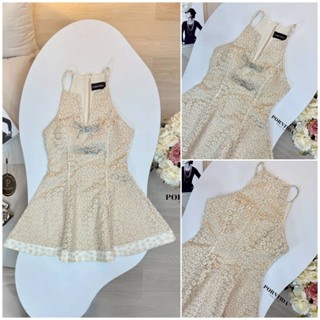 Porntida ชุดเดรส สีครีมลูกไม้แต่ง detail โบว์เพชรด้านหน้า