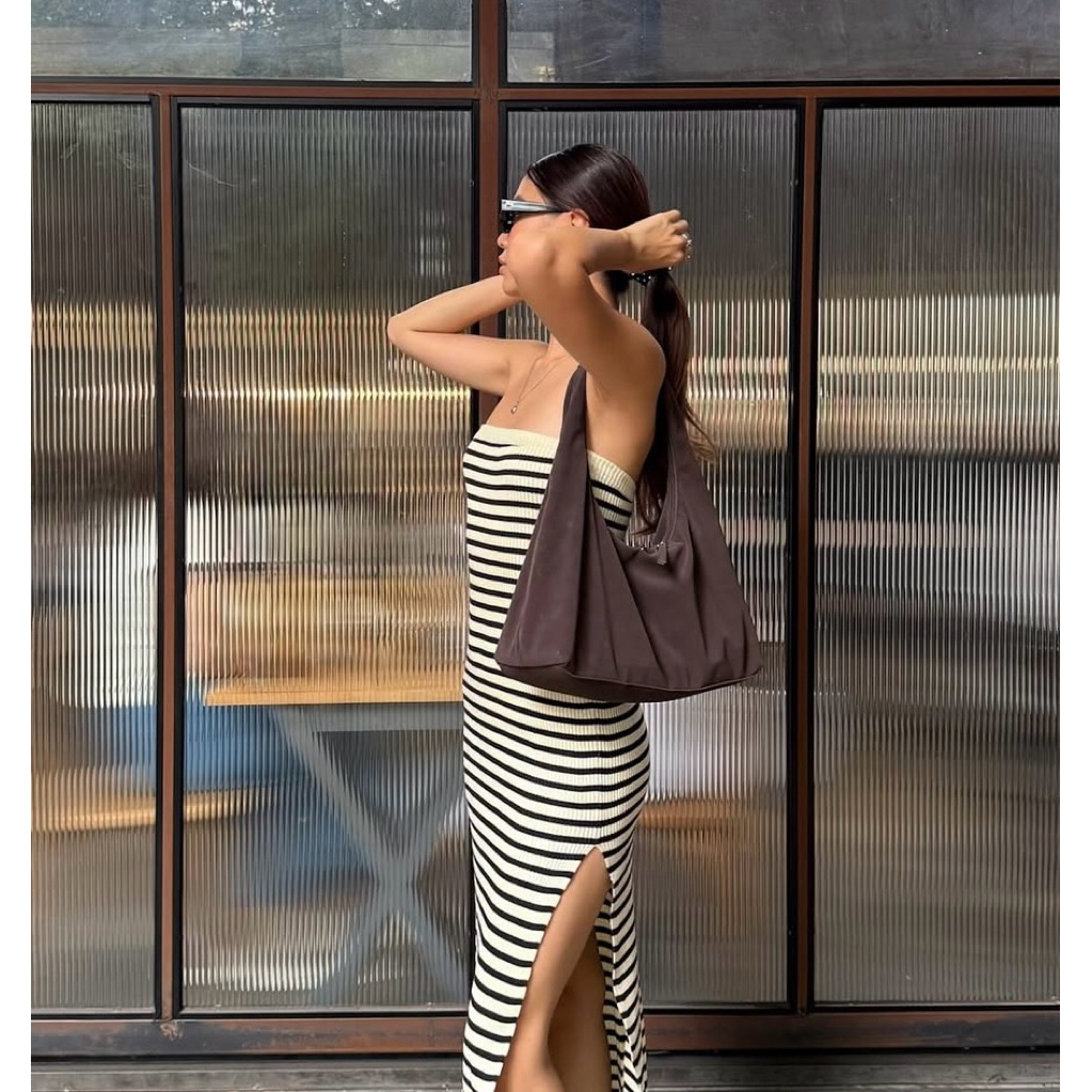 ส่งต่อกระเป๋า The July Mansion Large Jersey Handbags สี Brown seude