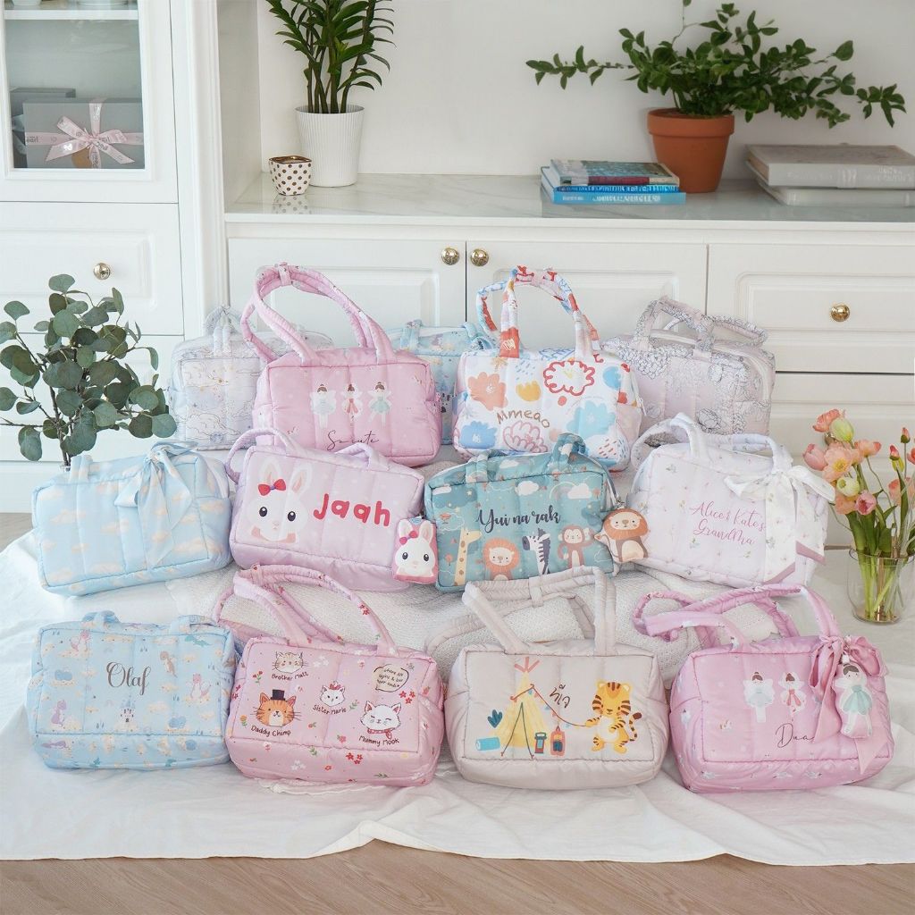 (Pre-order) Fluffy Bowling Bag กระเป๋านุ่มนิ่ม ทรง Bowling สั่งทำใส่ชื่อ (แถม พวงกุญแจหรือผ้าพันหูกระเป๋า)