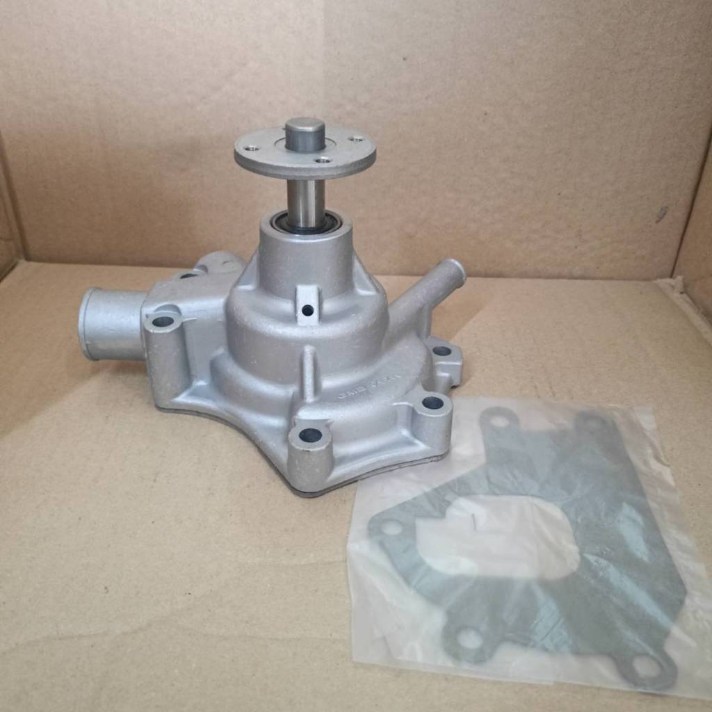 ปั๊มน้ำ โตโยต้า อาร์เอ็น 25 TOYOTA RN25 12R คอสั้น GWT-05A ยี่ห้อ GMB โปรลดราคาพิเศษ