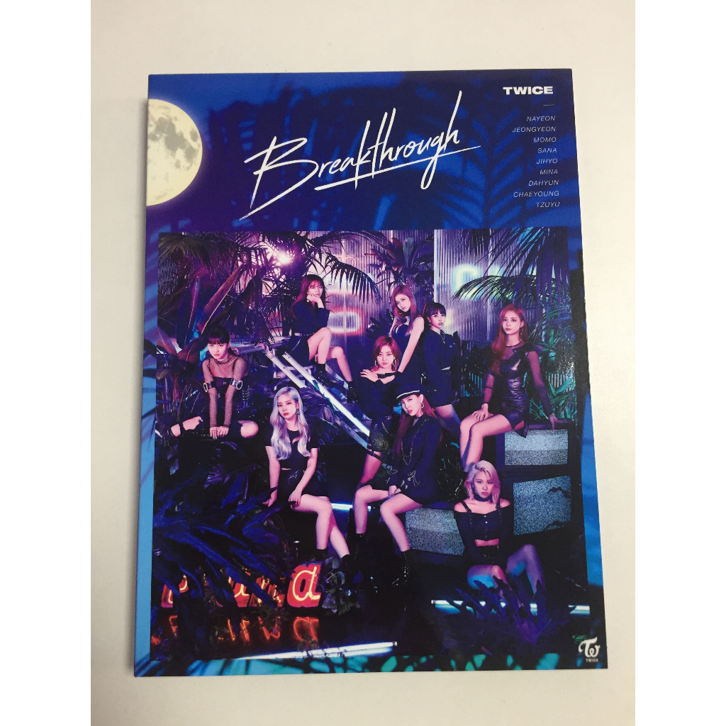 CD+DVD เพลงสากล Twice - Breakthrough  สภาพตามรูปปก A1230