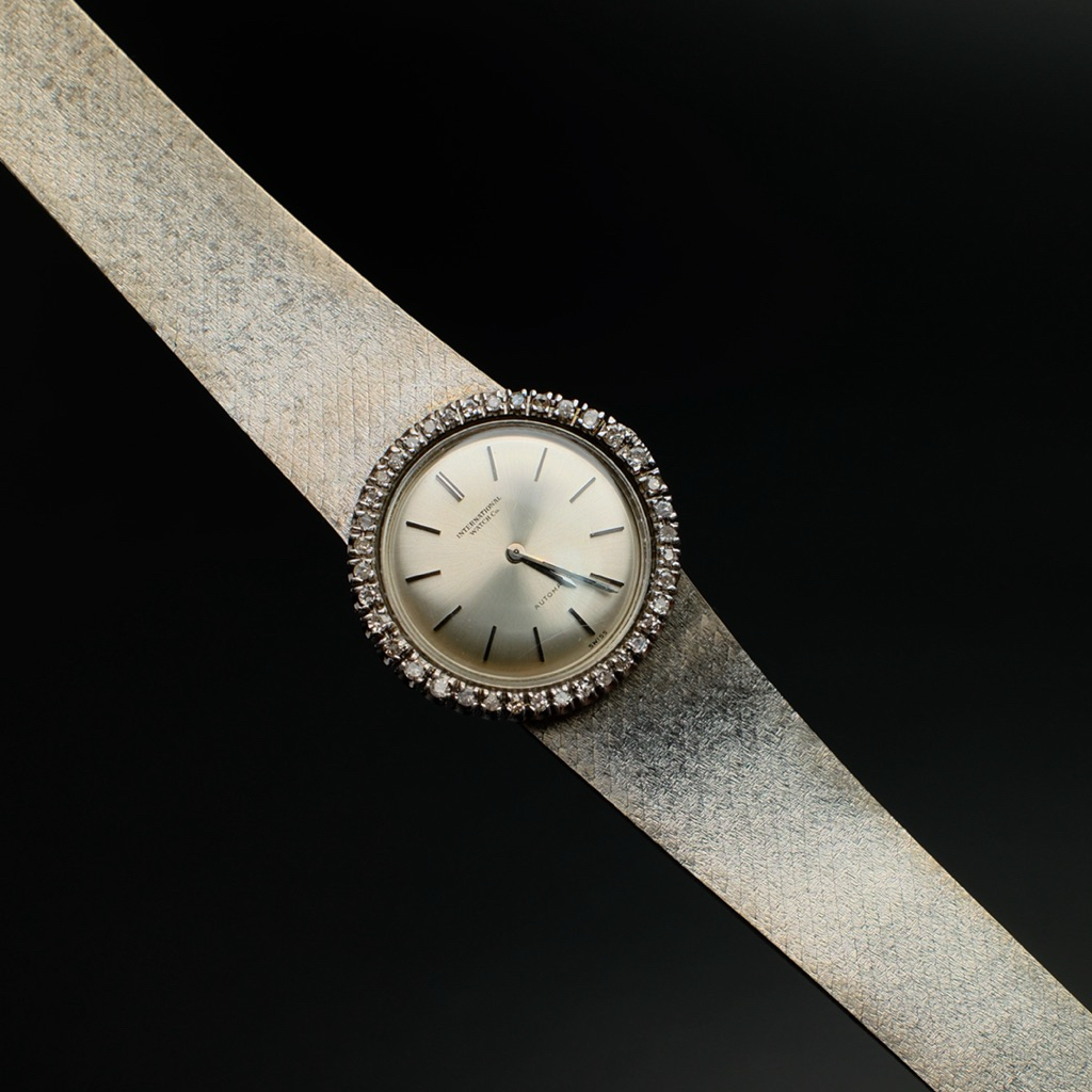 นาฬิกาข้อมือผู้หญิง IWC International watch Co. SILVER มือสอง พร้อมจัดส่ง