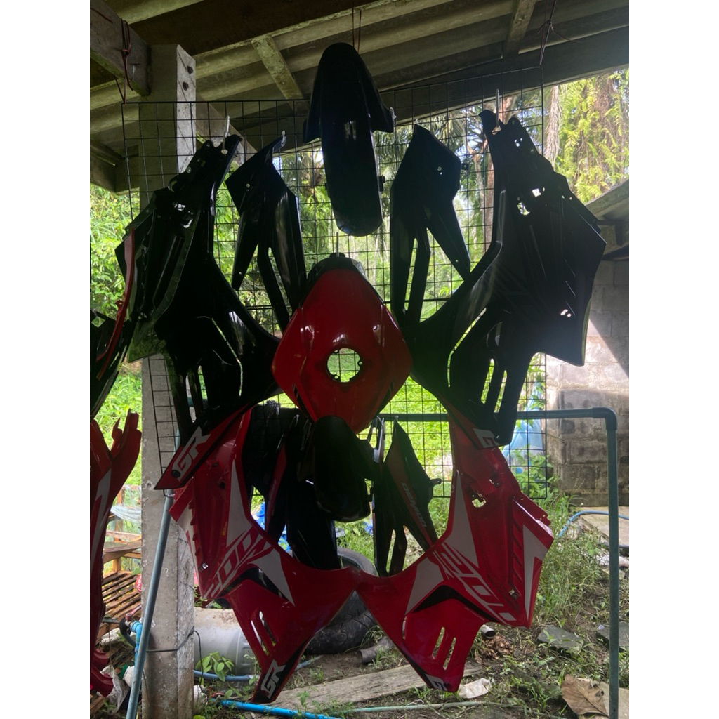 ชุดสีแฟริ่งทั้งคัน GPX GR200R 2V 4V ใส่ได้ทุกปี