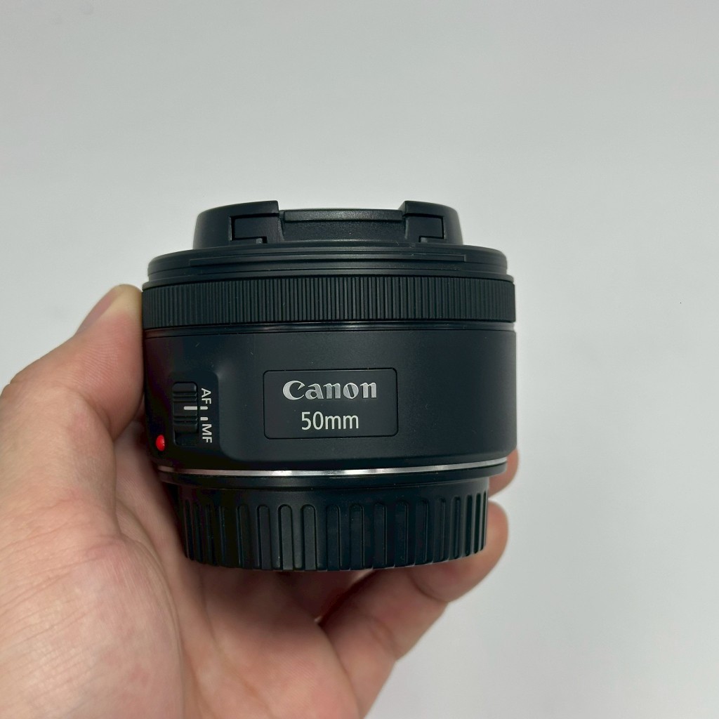 Canon EF 50mm f/1.8 STM
