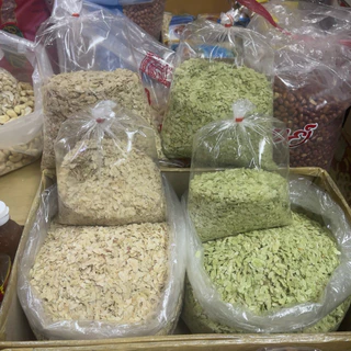 ข้าวเม่าข้าวเหนียว อย่างดี แห้งสวย ใหม่ แบ่งขาย 1 กิโลกรัม มี2 สี สีเขียว และสีขาว