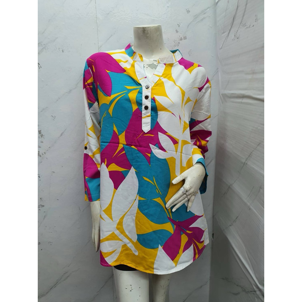 18809เสื้อสตรีผ้าสปัน อก44”ลายดอก วินเทจลายกราฟฟิกเนื้องานอย่างดีอกสวย