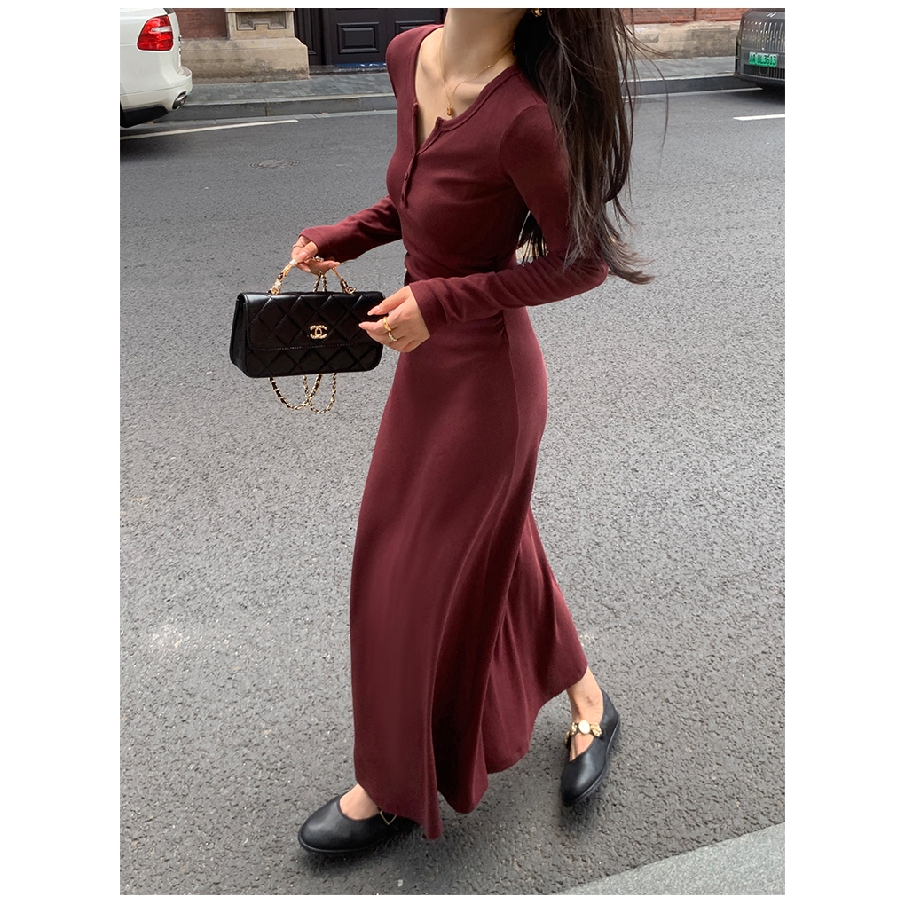 cherryshop พร้อมส่ง ชุดเดรสยาวติดกระดุมแขนยาวแฟชั่นฝรั่งเศสใหม่สำหรับผู้หญิง สีพื้น ผ้ายืดใส่สบาย สไตล์สลิมฟิต อ่อนโยน - รูปที่ 4