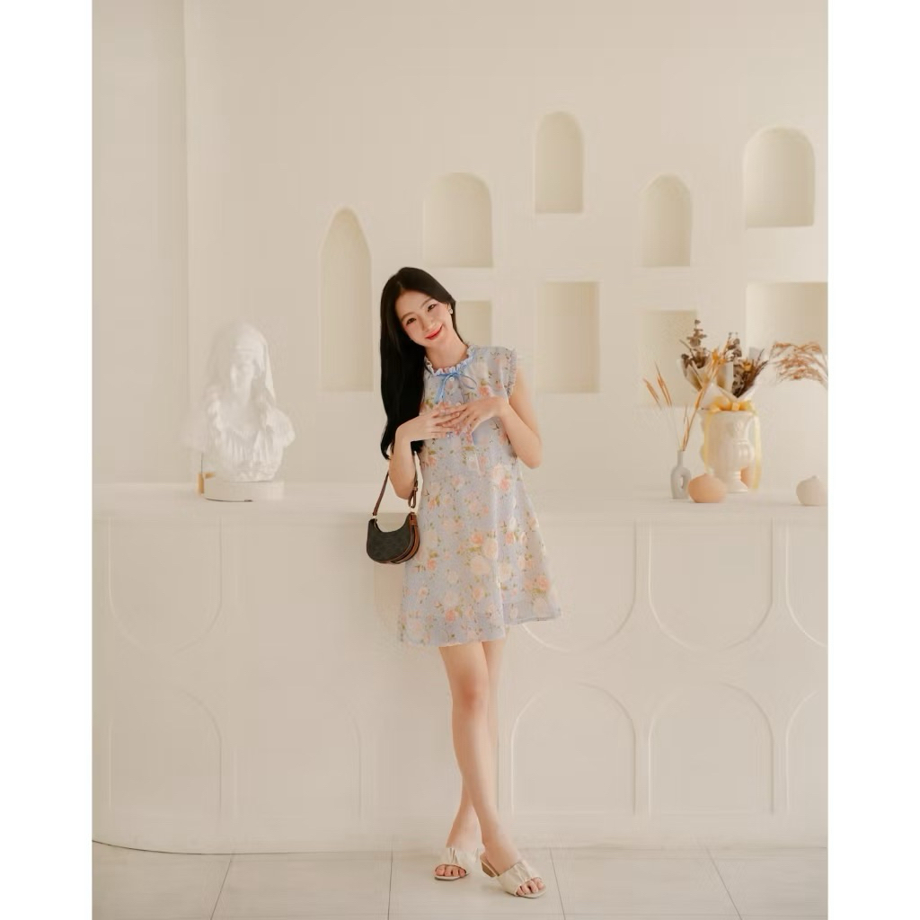 มือ 2 ป้าย LABELLA 💖🍯เดรสหวานฉ่ำแบบหุ่นสับ ใส่แล้วน่ารักเว่อ ลายผ้ากับดีเทลคือกินใจสุดๆ Pure Love Dr