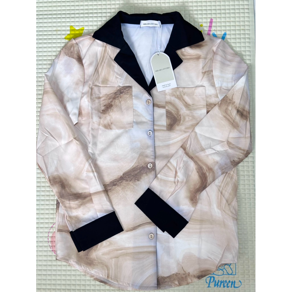 เสื้อเชิ้ต Akkara Studio (ของใหม่)