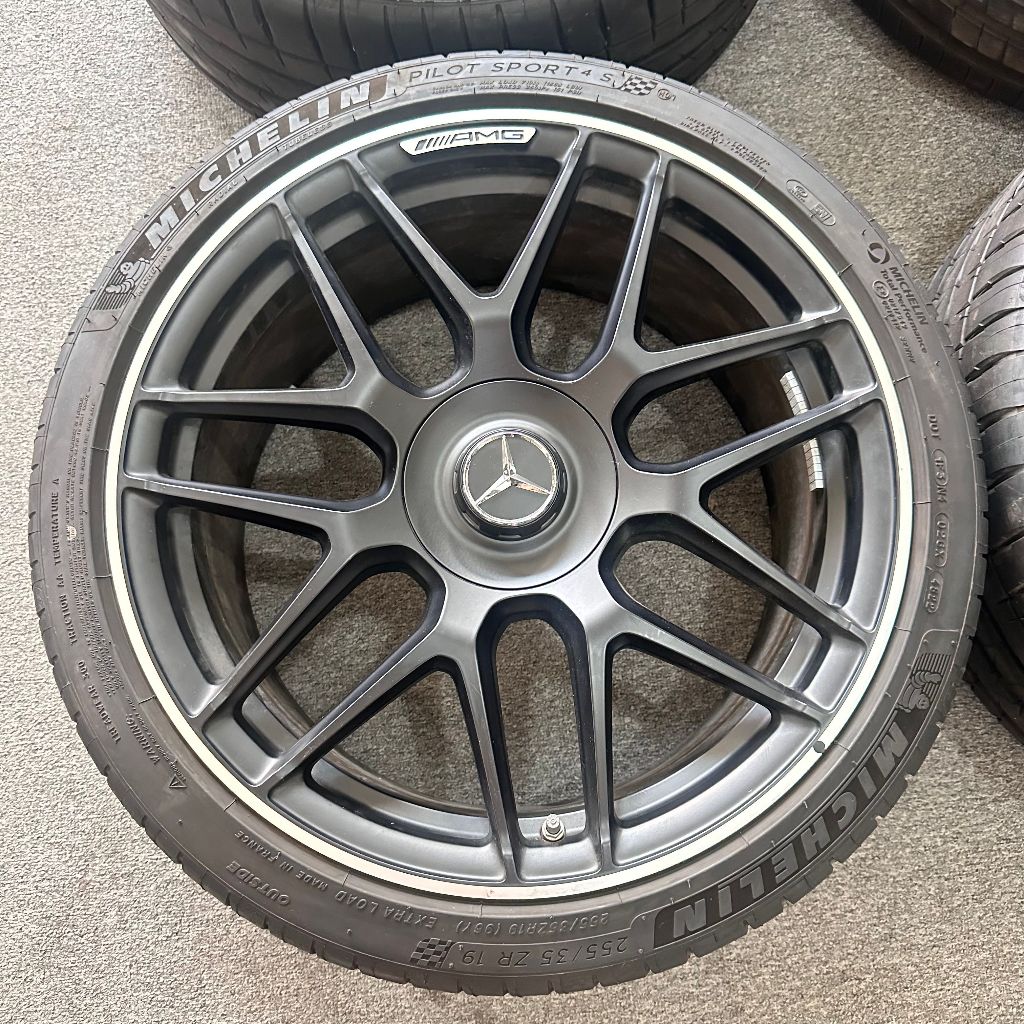 ล้อเดิมล้อ Mercedes Benz W177 W176 AMG CLA45S W447 19นิ้ว A45S 19x9J ET52 19x8.5J ET46