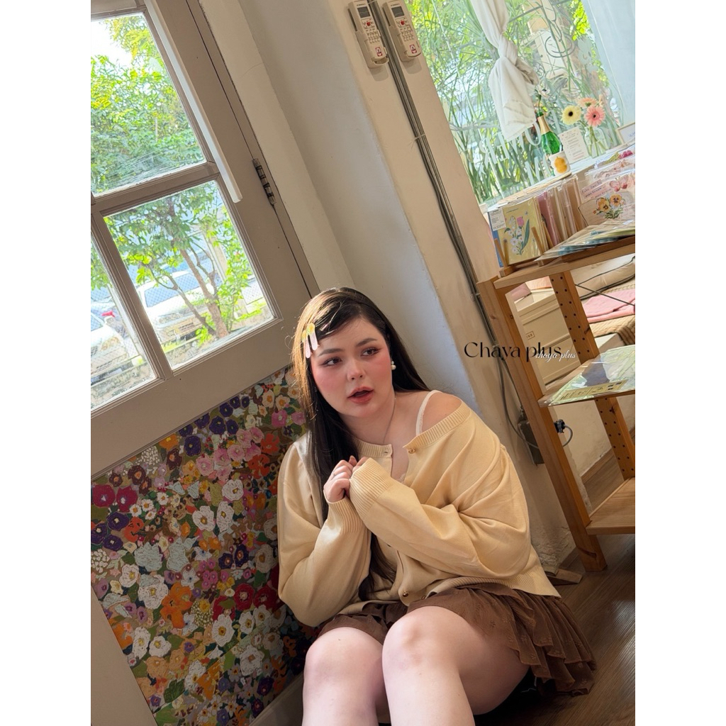 เสื้อคลุมแแขนยาว เนื้อผ้าไหมพรม นำเข้า งานกระดุมมุข พร้อมปักอก