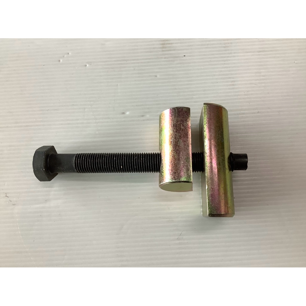 สกรูทอชั้นบาร์ KBZ 2000,KBZ2200,ISUZU