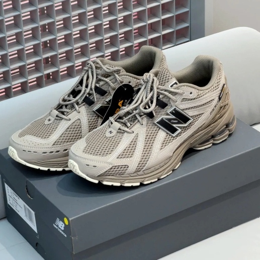 New Balance NB 1906R Cordura Low cut Leisure City Commuting Running Shoes Brown  สินค้าแท้ 100%
