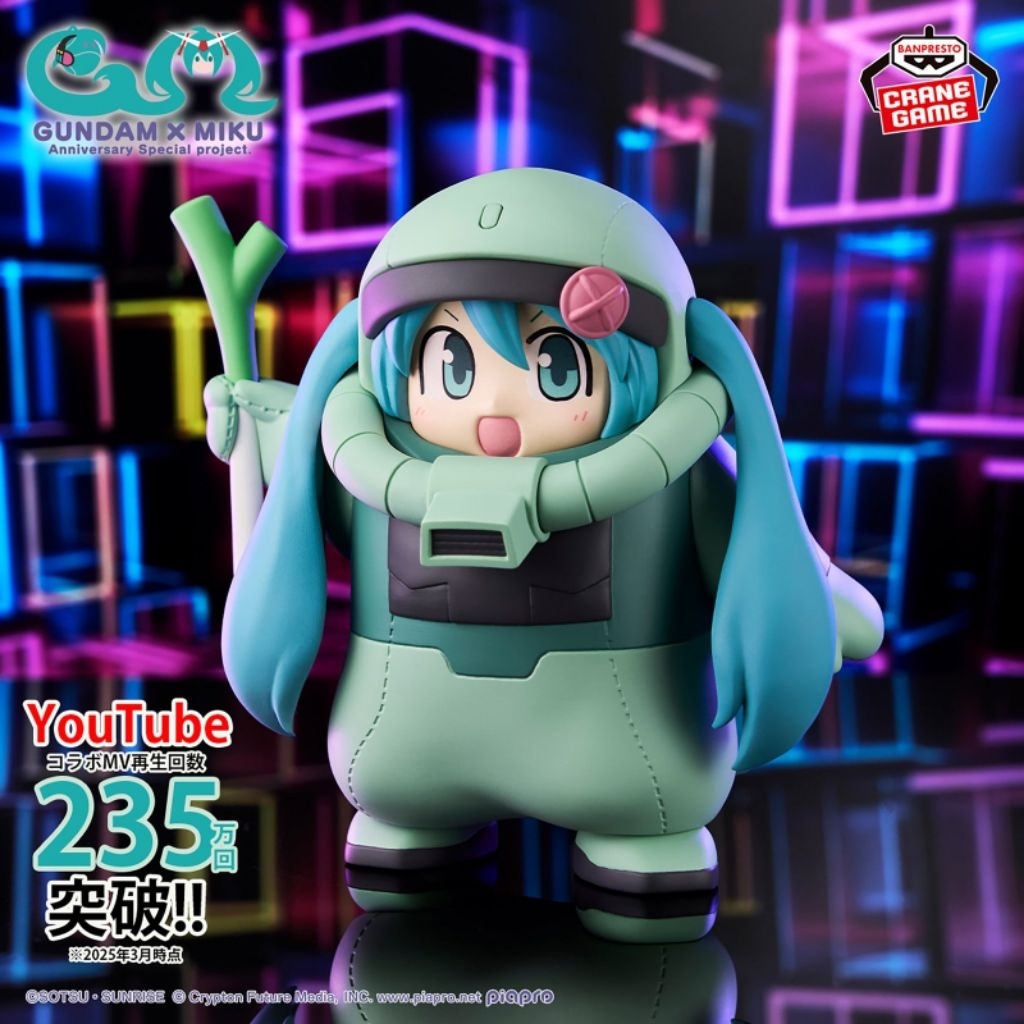 ลิขสิทธิ์แท้ Gundam 45th × Hatsune Miku - Zaku Costume Figure (Hatsune Miku Ver.)