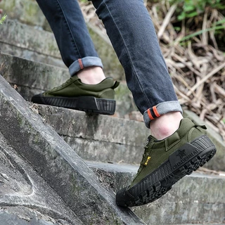Luckkyshoes ไทยสต็อกพร้อมส่ง! รองเท้าผ้าใบสองสี พื้นยางกันลื่น ปลายกันกระแทก หลายไซส์ครบ มี 2 สี