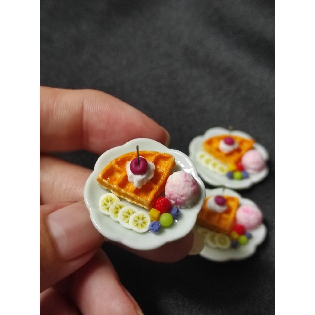วาฟเฟิลไอศกรีมจิ๋ว อาหารจิ๋ว ของจิ๋ว โมเดลจิ๋ว ของตกแต่งบ้านตุ๊กตา