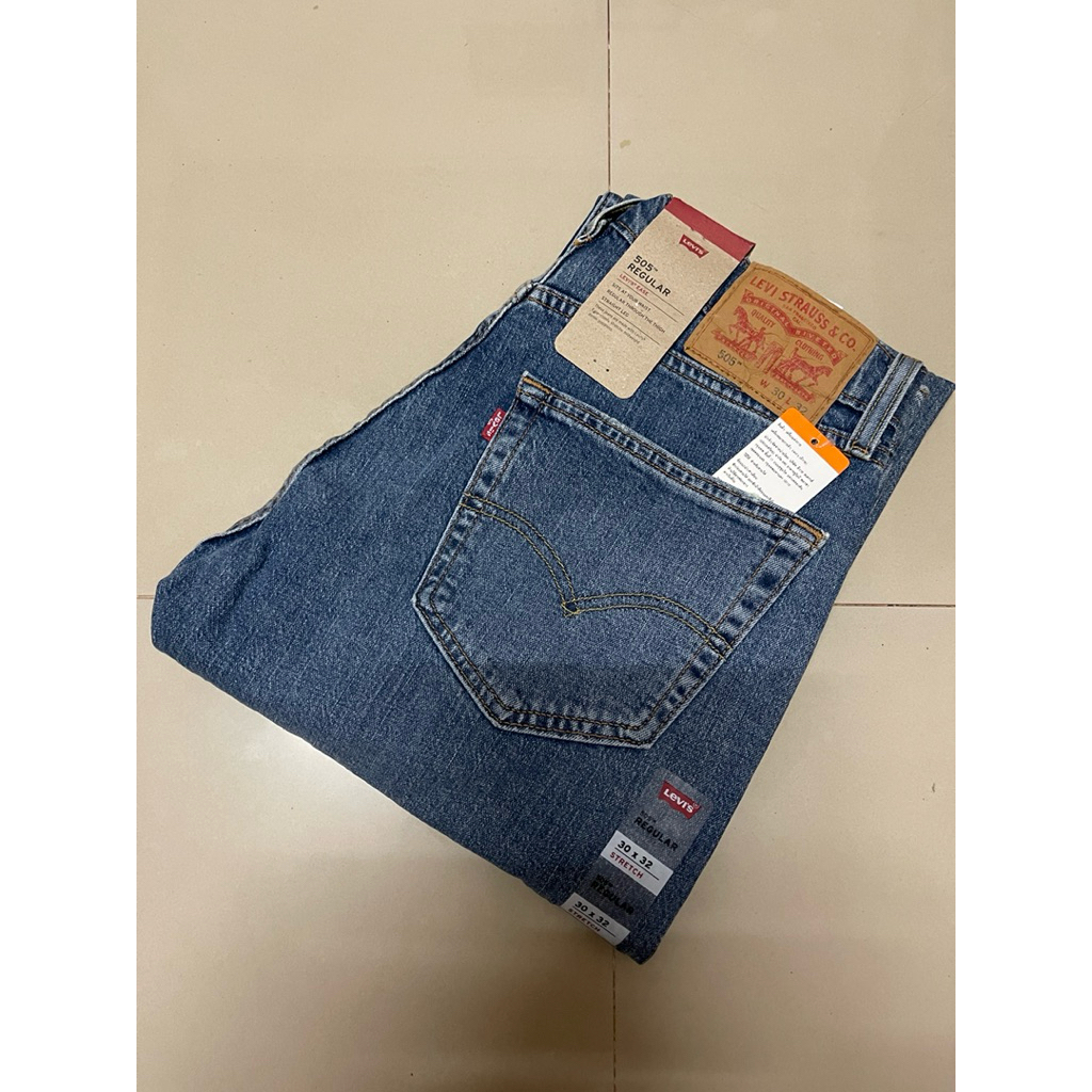 กางเกงยีนส์ผู้ชาย 505 เอวต่ำ ทรงตรง ยีนส์ยืด สียีนส์ฟอก ราคาป้าย 2,290 บาท ใหม่ ของแท้