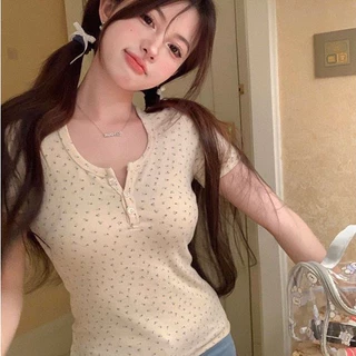 🍒พร้อมส่ง เสื้อครอปเเขนสั้นสีนวลลายดอกไม้ สไตล์เกาหลี🌼ใส่สบาย เสื้อกล้าม🍸#011