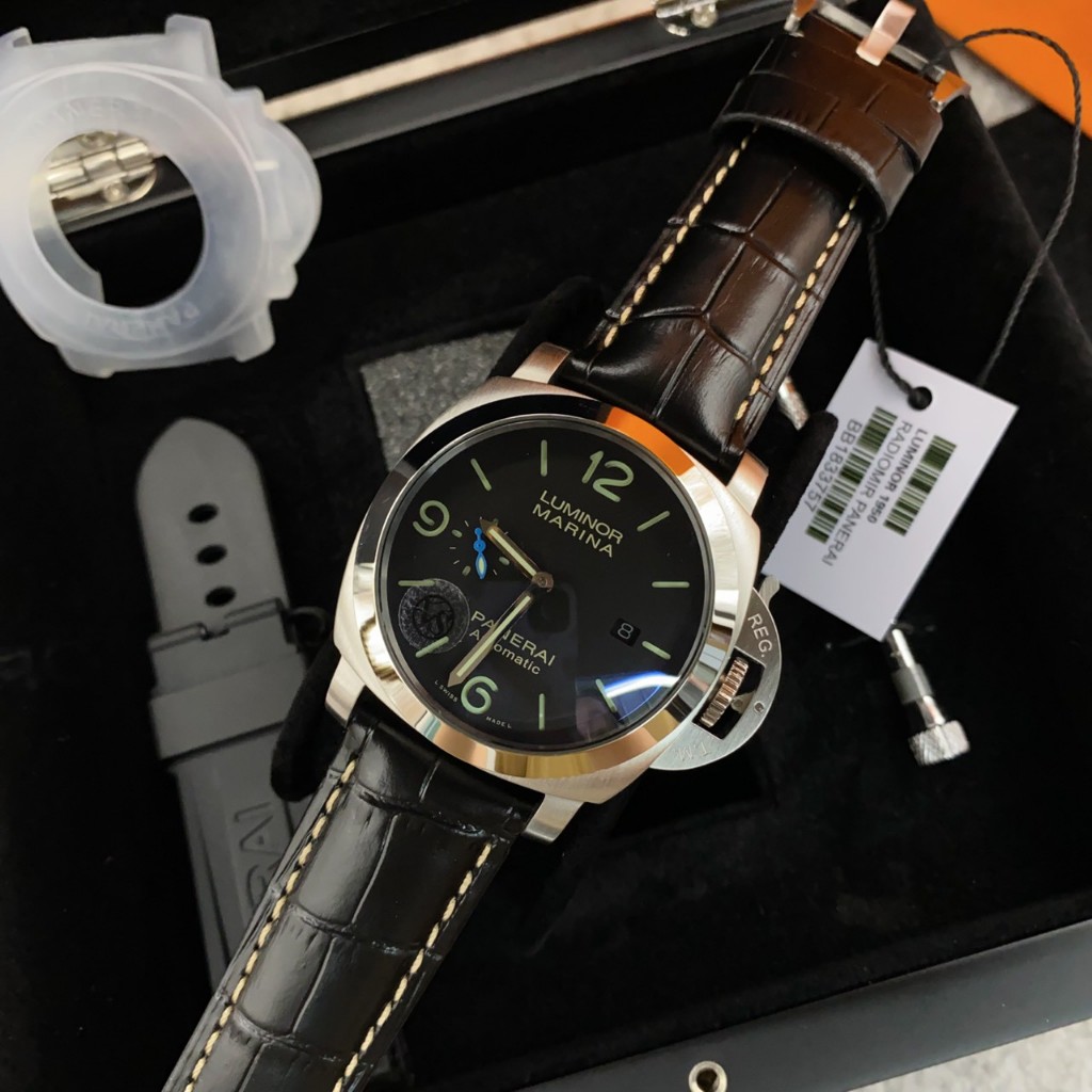 นาฬิกา 1:1 รุ่นขายดี  vip size44 mm รุ่นใหม่สวยมาก