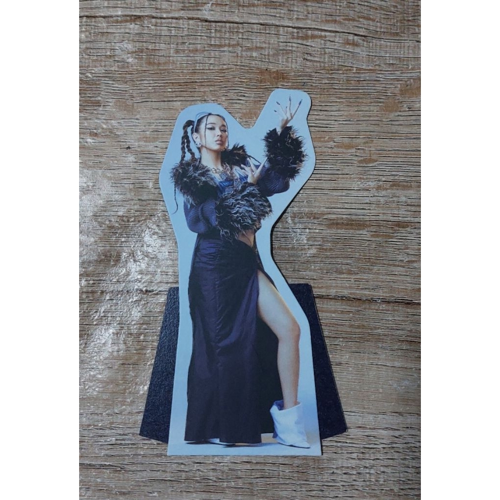 Standee มิลลิ (Milli)