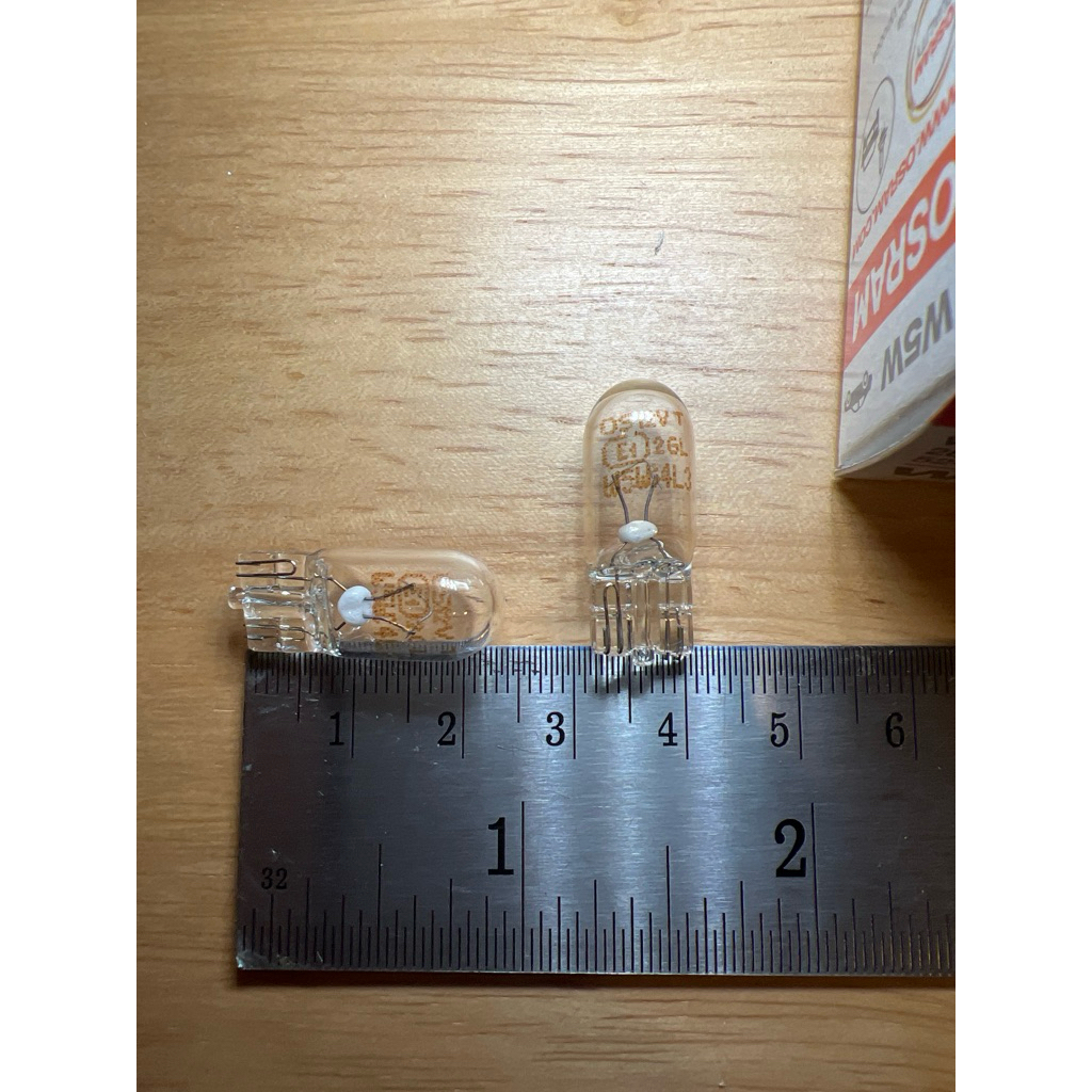 หลอดไฟเสียบ T10 หลอดไฟหรี่ หลอดไฟรูปลิ่ม OSRAM W5W 12V 5W รหัส 2825 - รูปที่ 2