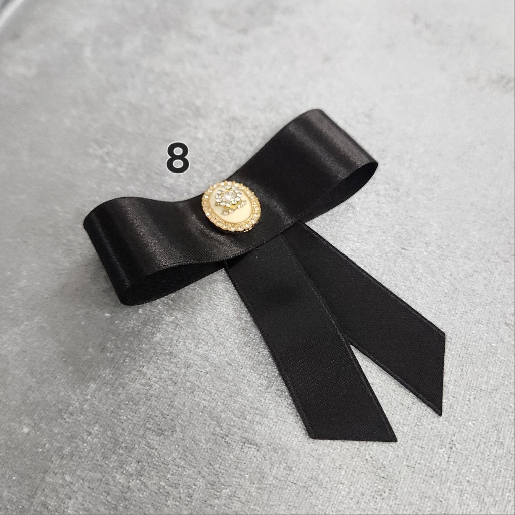 เข็มกลัดโบไว้อาลัย เข็มกลัดไว้ทุกข์ เข็มกลัดโบ เข็มกลัดโบว์ผ้า เข็มกลัดติดหน้าอก เข็มกลัดสุภาพ ริบบิ้นผ้าซาติน ผ้า - รูปที่ 7