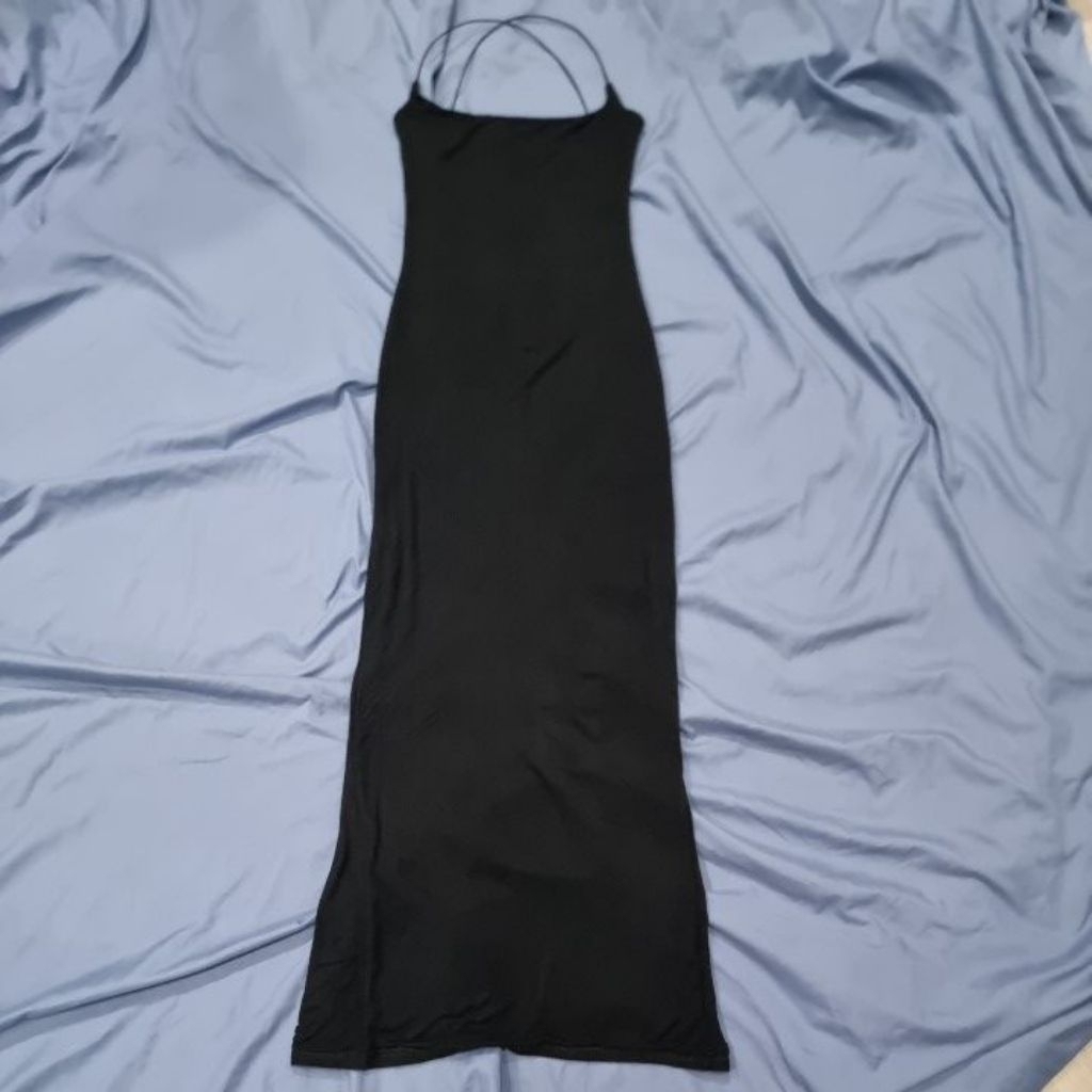 APITA เดรสสายเดี่ยวเข้ารูปสีดำงานสวย used