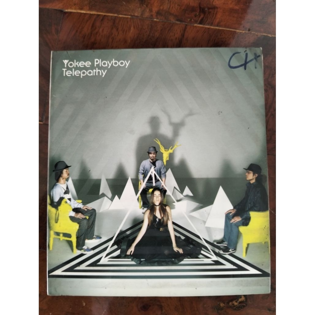 cd music ซีดีเพลง Yokee Playboy โป้ โยคี เพลบอย Telepathy แผ่นตัวอย่าง ปกเจาะ ปกเปื้อน ตามรูป หายาก