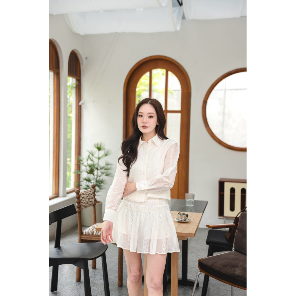 ร188 เจนเย่เซท ”ชุดเซทเสื้อเชิ้ตกึ่งครอปเชิ้ตทรงปล่อย โทนสีครีมอ่อน #ผ้าลูกไม้พรีเมี่ยม