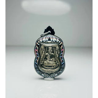 กรอบพระแบบสำเร็จ ขนาดพระ 2.1x3.0 รวมห่วง 3.5 cm. เสมาหลวงปู่ทวด ไซต์ยอดนิยม แบบใส่เองได้ที่บ้าน สินค้าพร้อมส่ง