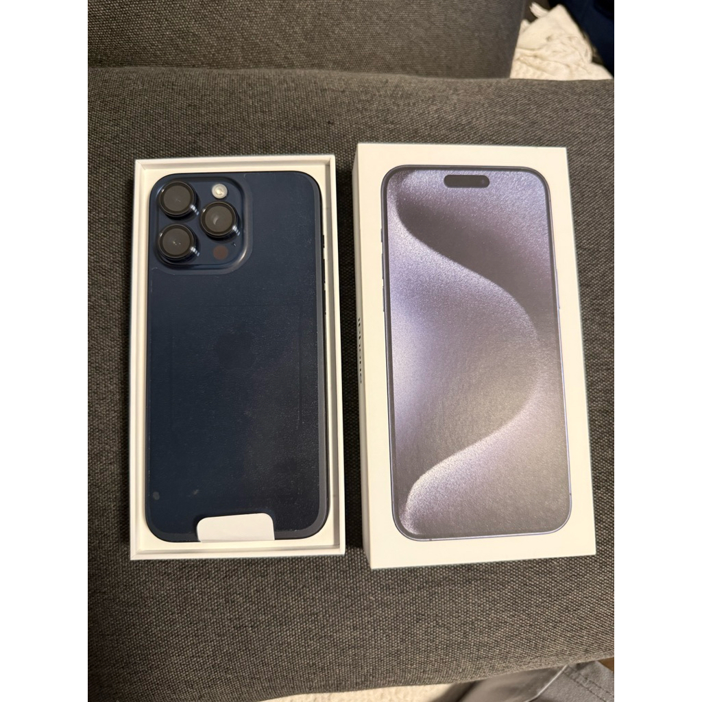 iPhone 15 Pro Max 256GB (Blue Titanium)
