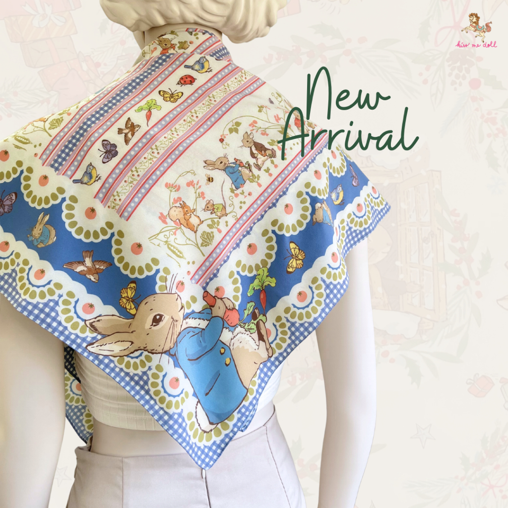 Kiss Me Doll  ผ้าพันคอ/ผ้าคลุมไหล่ Peter Rabbit ลายใหม่ต้อนรับคริสต์มาส (ปีเตอร์แรบบิท) ขนาด 100*100 CM.