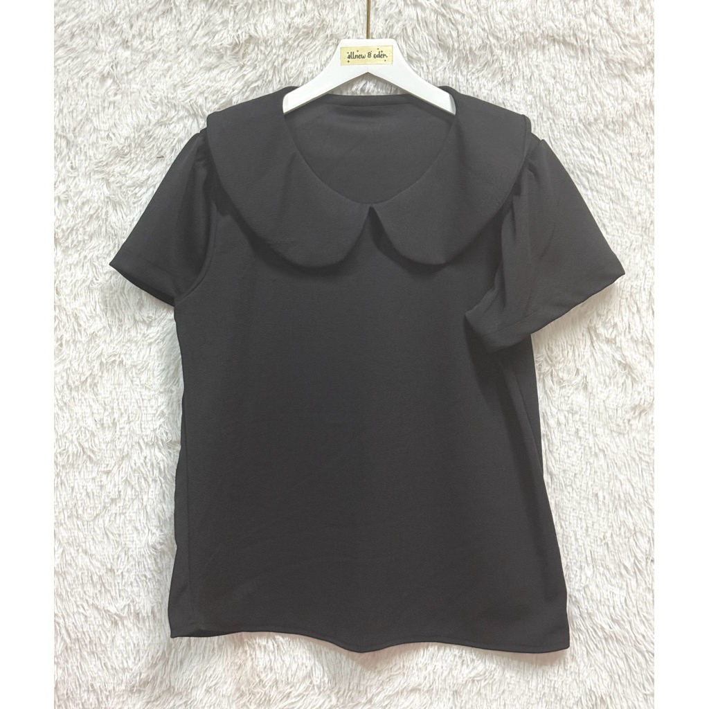 เสื้อดำคอบัวแขนปล่อยอก 42 ยาว 24 เนื้อผ้าวุลเวฟ