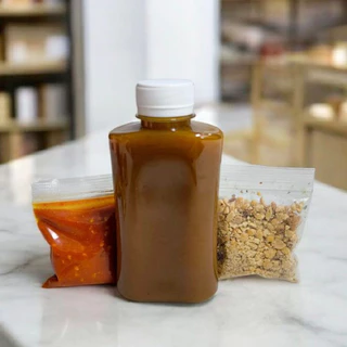 ชุดน้ำจิ้ม แผ่นแป้ง สำหรับแหนมเนือง รสเด็ด เจ้าดังเมืองอุดร ขวดขนาด200 ml