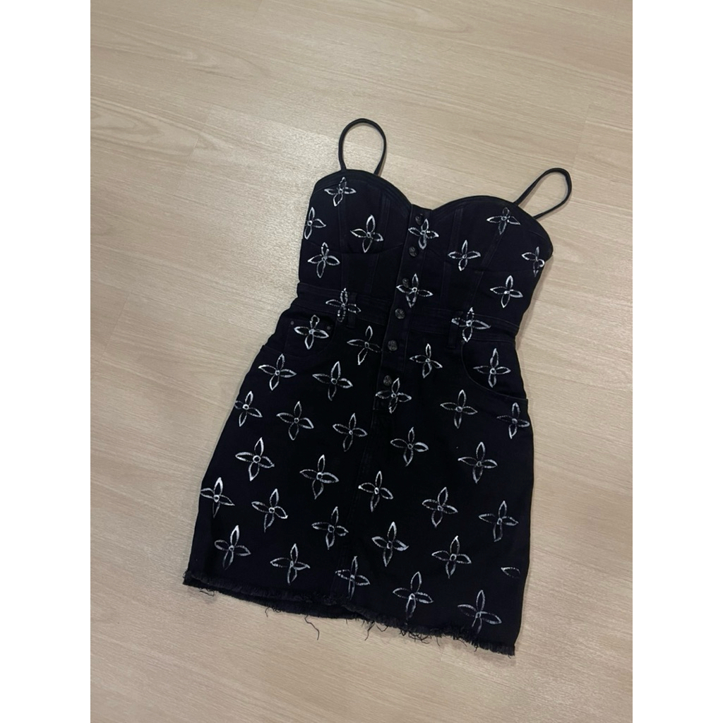 SMFK dress jeans แท้ 💯 ใส่ไปคอนเสิร์ต 1 ครั้ง